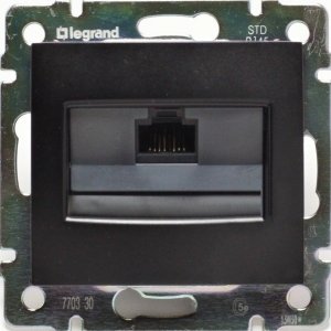 Механизм роз. комп. RJ45 5e UTP 1-ая с захватами VALENA черный  Legrand (770330)
