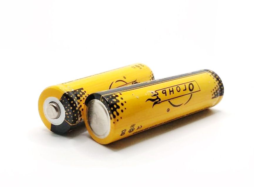 Аккумулятор 18650 (для фонаря) 3,7v (4,2 v) 600 maH Li-on 